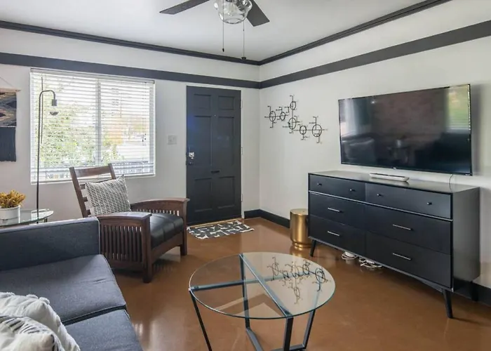 Wanderjaunt - Cortez - 2br - Central Bed & Breakfast Phoenix
