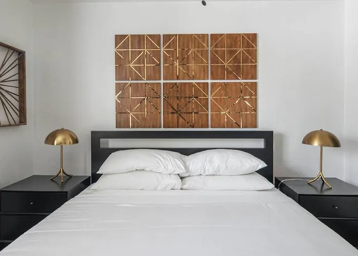 Wanderjaunt - Cortez - 2br - Central Bed & Breakfast Phoenix